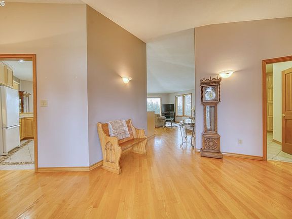 4th image of 33750 Luttrell Farms Dr