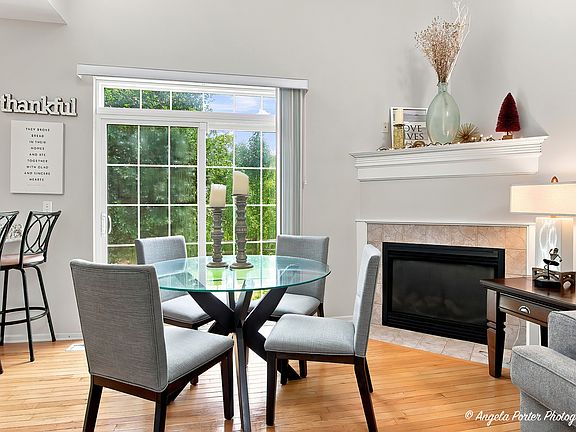 3rd image of 2100 Braeburn Dr Unit B