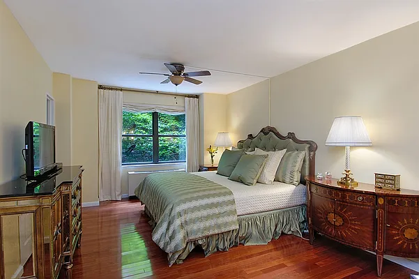 Sold by Corcoran | media 5