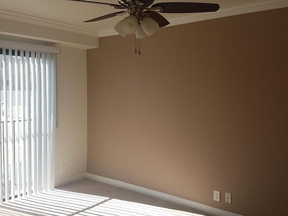 4th image of 11162 Camarillo St APT 208