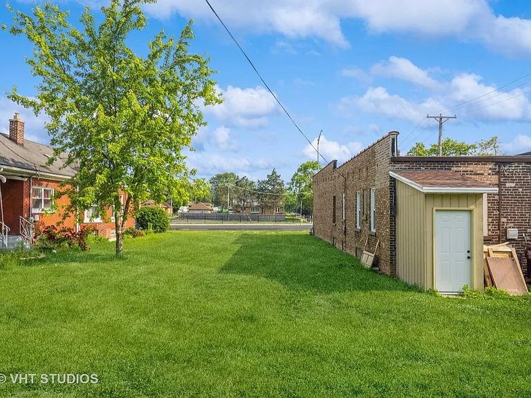 268 W Lincoln Hwy — Photo 18