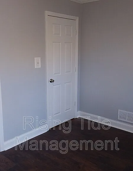 948 Hickory Dr — Photo 49