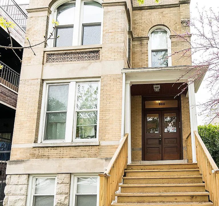 1st image of 906 N Hoyne Ave #2