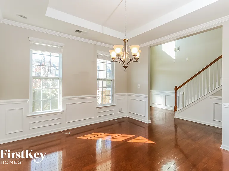 1023 Potomac Rd — Photo 3