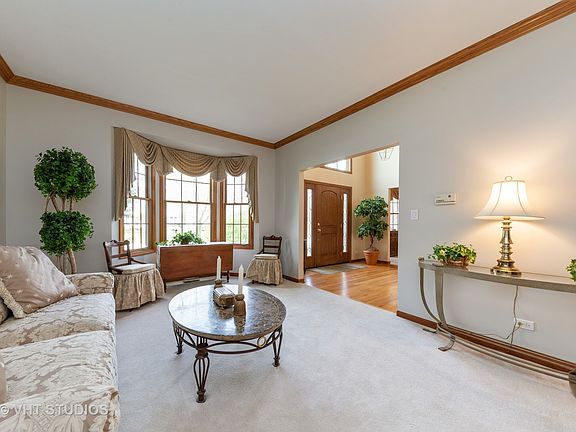 5th image of 819 Lakeland Dr