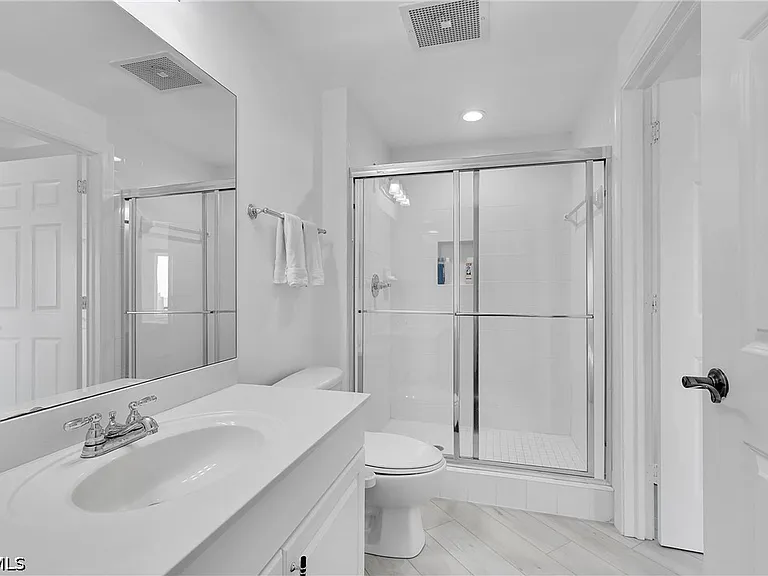 2745 1st St #1901 — Photo 24