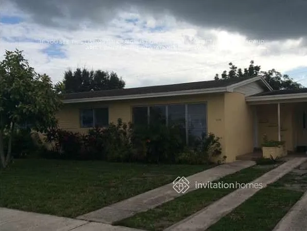 1510 NW 182nd St Miami, FL 33169 — Photo 3