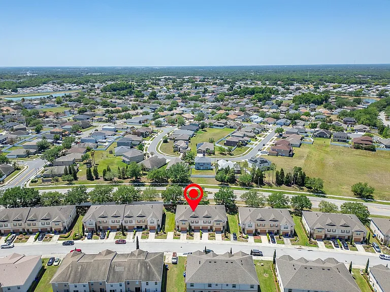 3842 Hampstead Ln — Photo 66