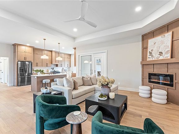 2nd image of 1 Barrow Cir
