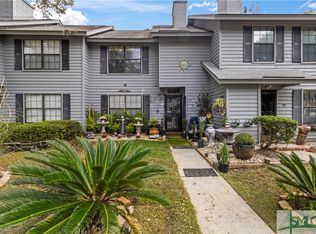37 Hidden Lake Ct, Savannah, GA 31419