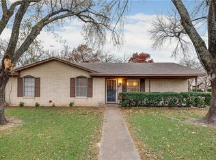100 Alamo St, Waxahachie, TX 75165