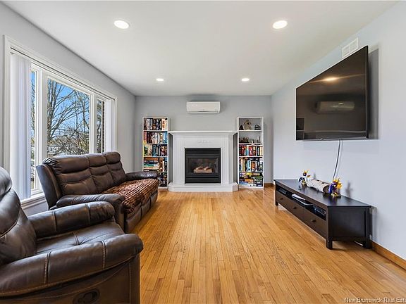 4th image of 35 Weisner Rd