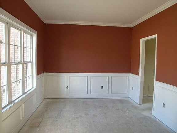 3rd image of 2669 Sweetbay Cir