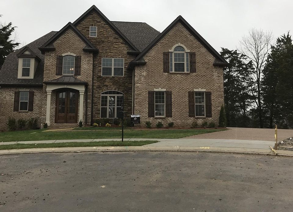 1st image of 331 E Archer Way