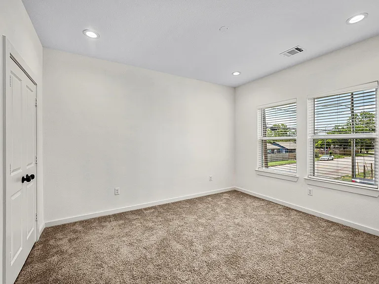 5700 Elysian St — Photo 18