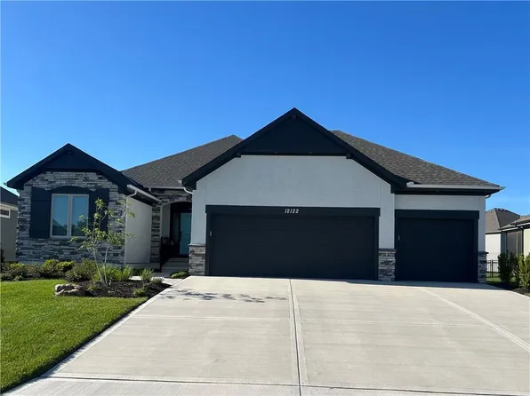 12122 W 138th Ct, Overland Park, KS 66221