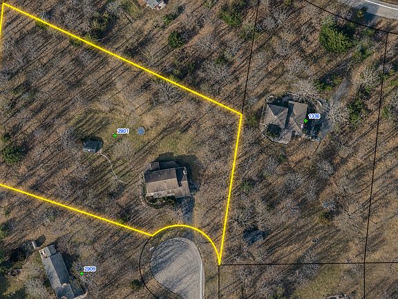 5th image of 2901 Bambi Ct SW