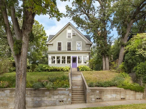 208 Melbourne Ave SE, Minneapolis, MN 55414