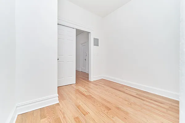 Rented by Living New York | media 10