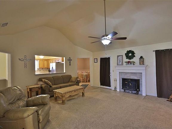 3rd image of 134 Parker Dr