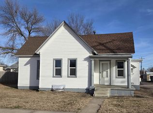 520 N Academy Ave, York, NE 68467
