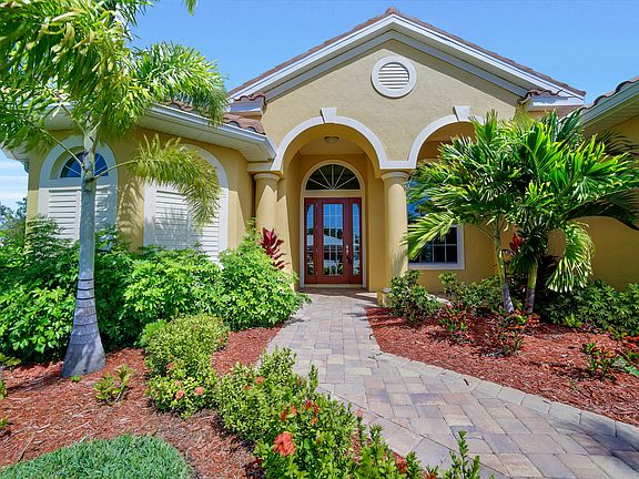 3rd image of 4111 SW 17th Pl
