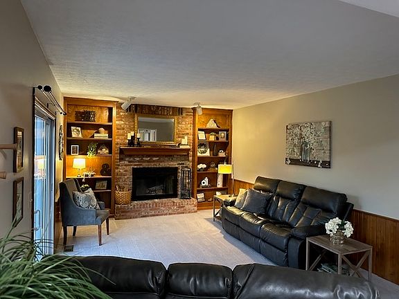 4th image of 9936 Shahan Ct
