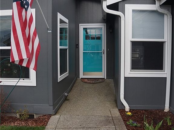 2nd image of 19705 105th Avenue Ct E
