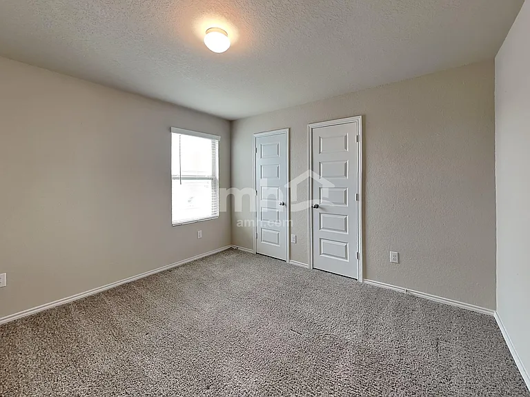 719 Red Barn Bnd — Photo 16