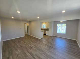 1318 Alabama St APT C, Huntington Beach, CA 92648