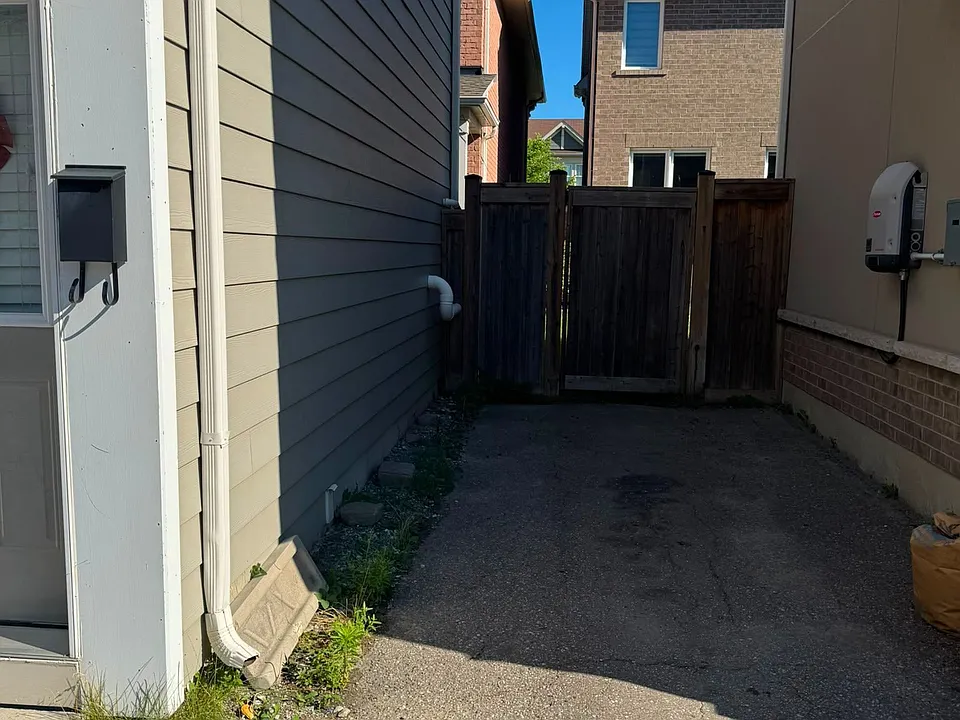 5 Raven Cross Ave
