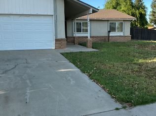 1477 Hampton Way, Clovis, CA 93611
