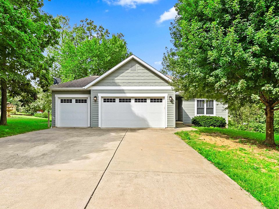 1st image of 13377 Lakeview Ct