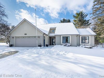 1217 Eagle Nest Dr, Rochester, MI, 48306