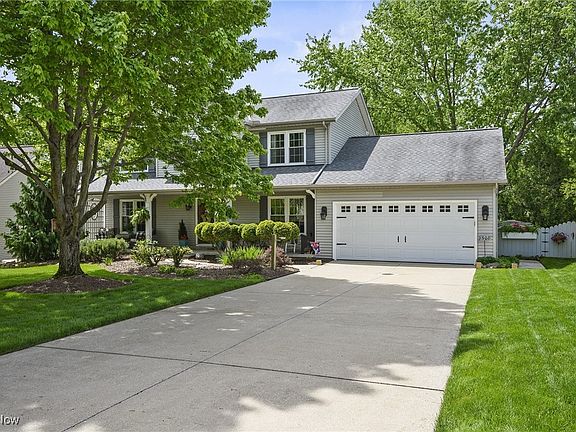 2nd image of 2308 Sandalwood Dr