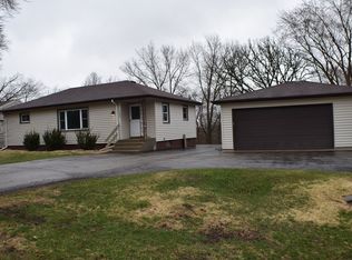 5604 Bunny Ave, McHenry, IL 60051