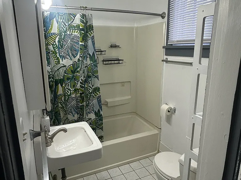 165 E Main St #1 — Photo 7