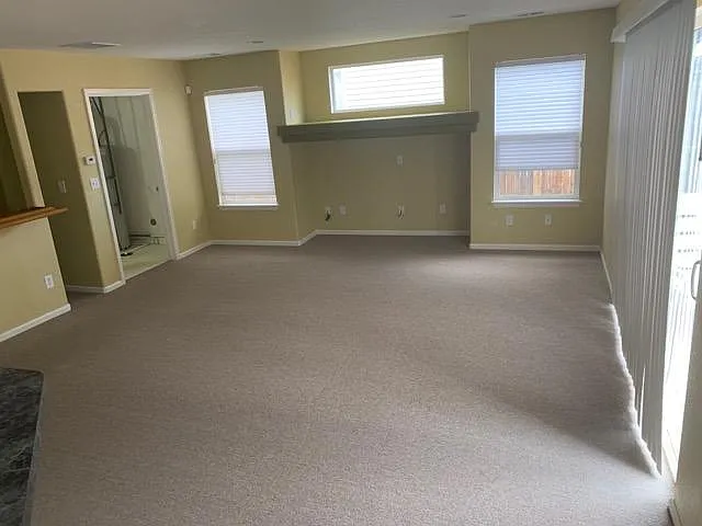 E 39th Ave, Denver — Photo 2