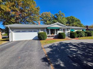 19 Roger Williams Dr, Smithfield, RI 02828