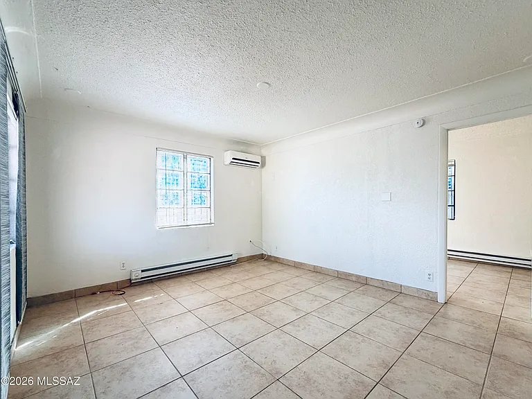 3830 E 2nd St #6 — Photo 4
