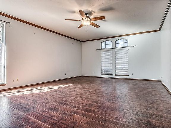 4th image of 16912 Cedarwood Dr