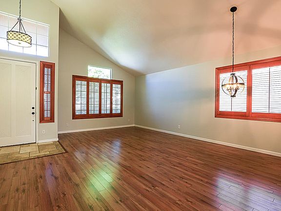 3rd image of 7413 W Alexandria Way