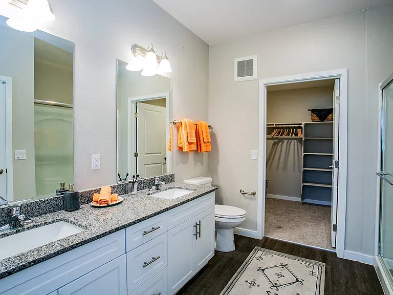LeVante at Valley Vista — Photo 9