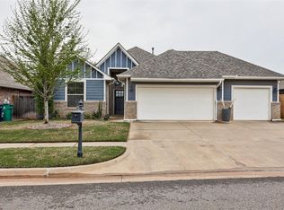 925 NW 191st St, Edmond, OK 73012