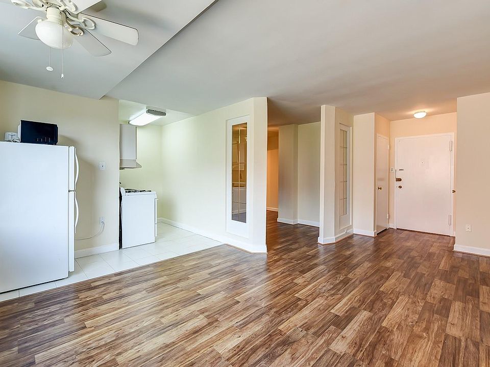 1st image of 1111 Arlington Blvd APT 712