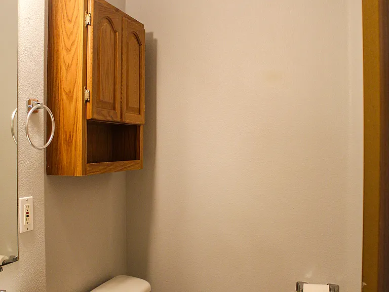 38368 Hood St — Photo 24