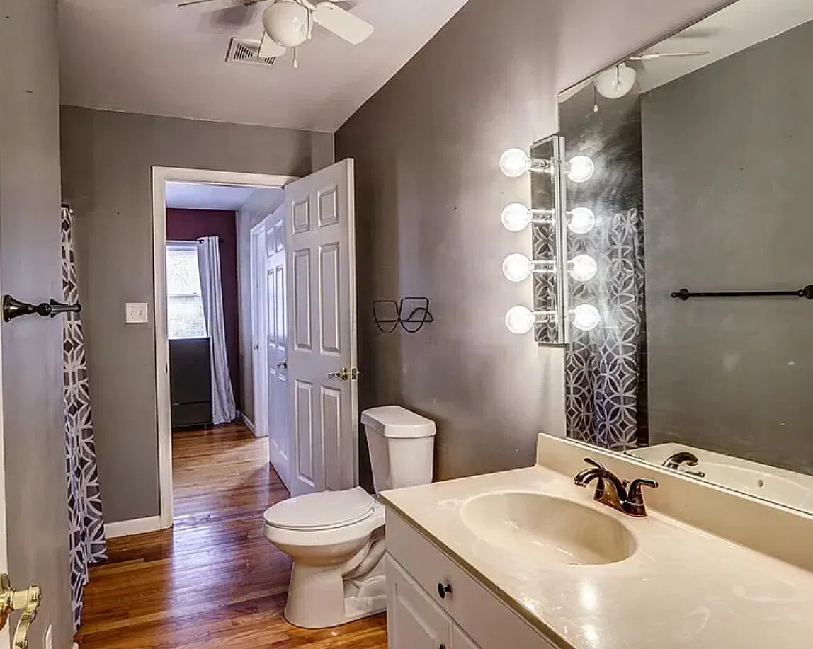 4 bed, 2.0 bath, $1,650 — Photo 3