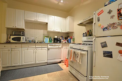 21 Park Vale Ave #6 Photo 1