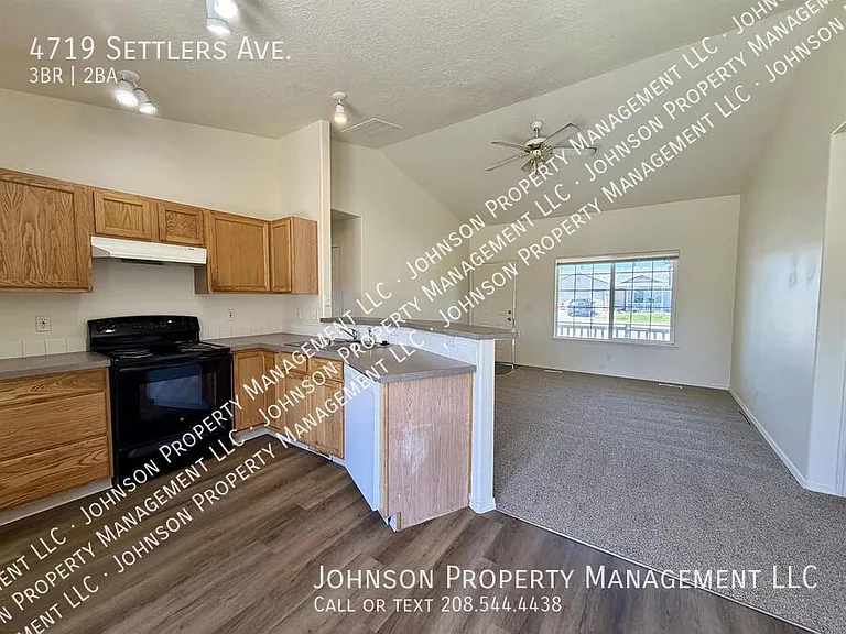 4719 Settlers Ave — Photo 2