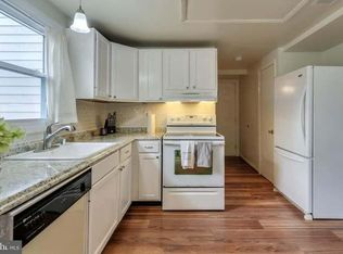 1318 Burlington Dr, Odenton, MD 21113